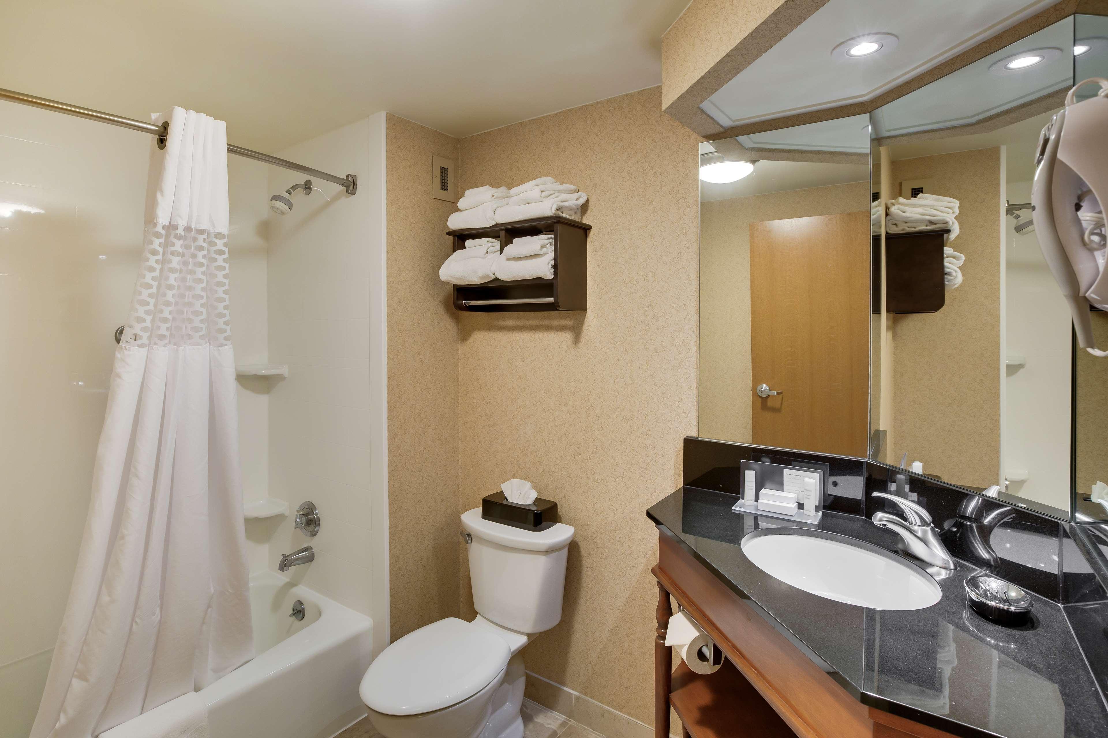 Отель Wingate By Wyndham Cranberry Крэнберри-Тауншип Экстерьер фото